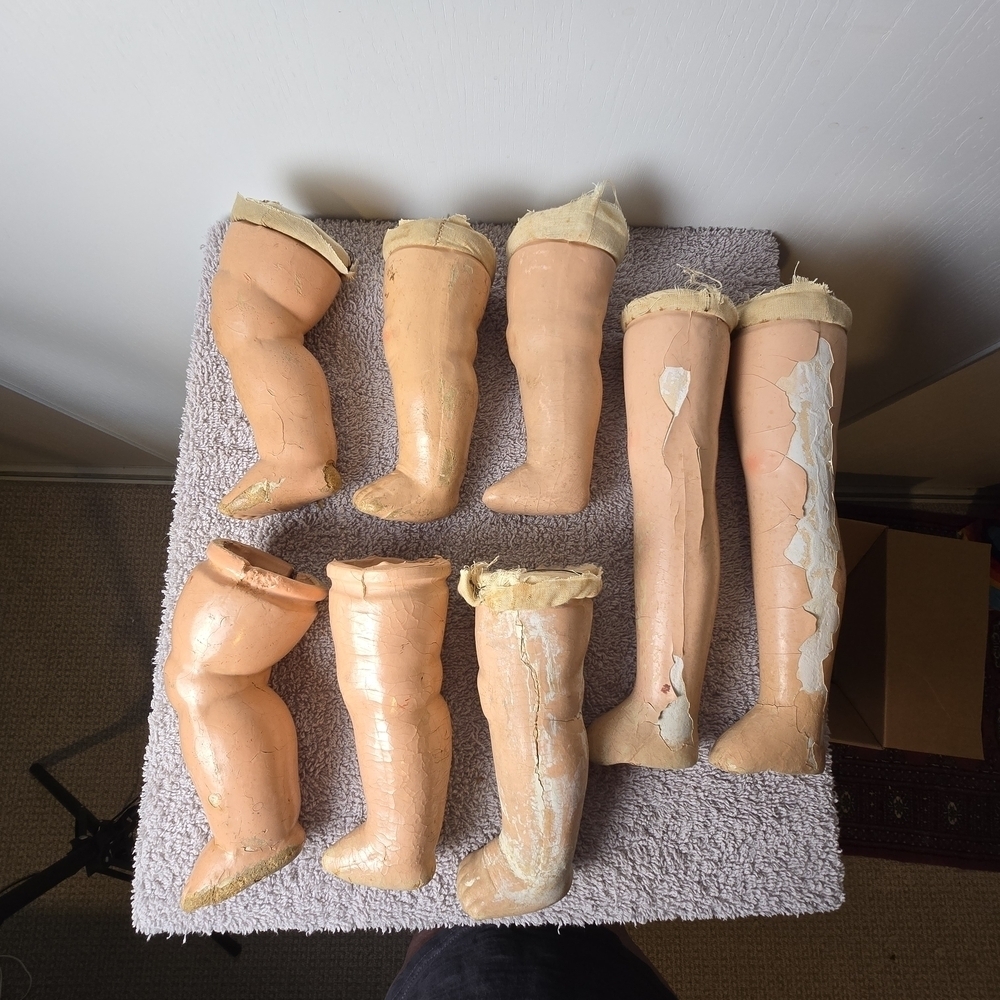 Vintage Doll Legs - Picture 6 of 9